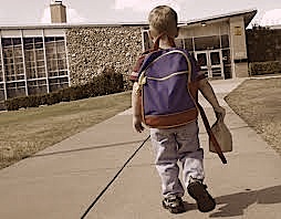 kid going to school